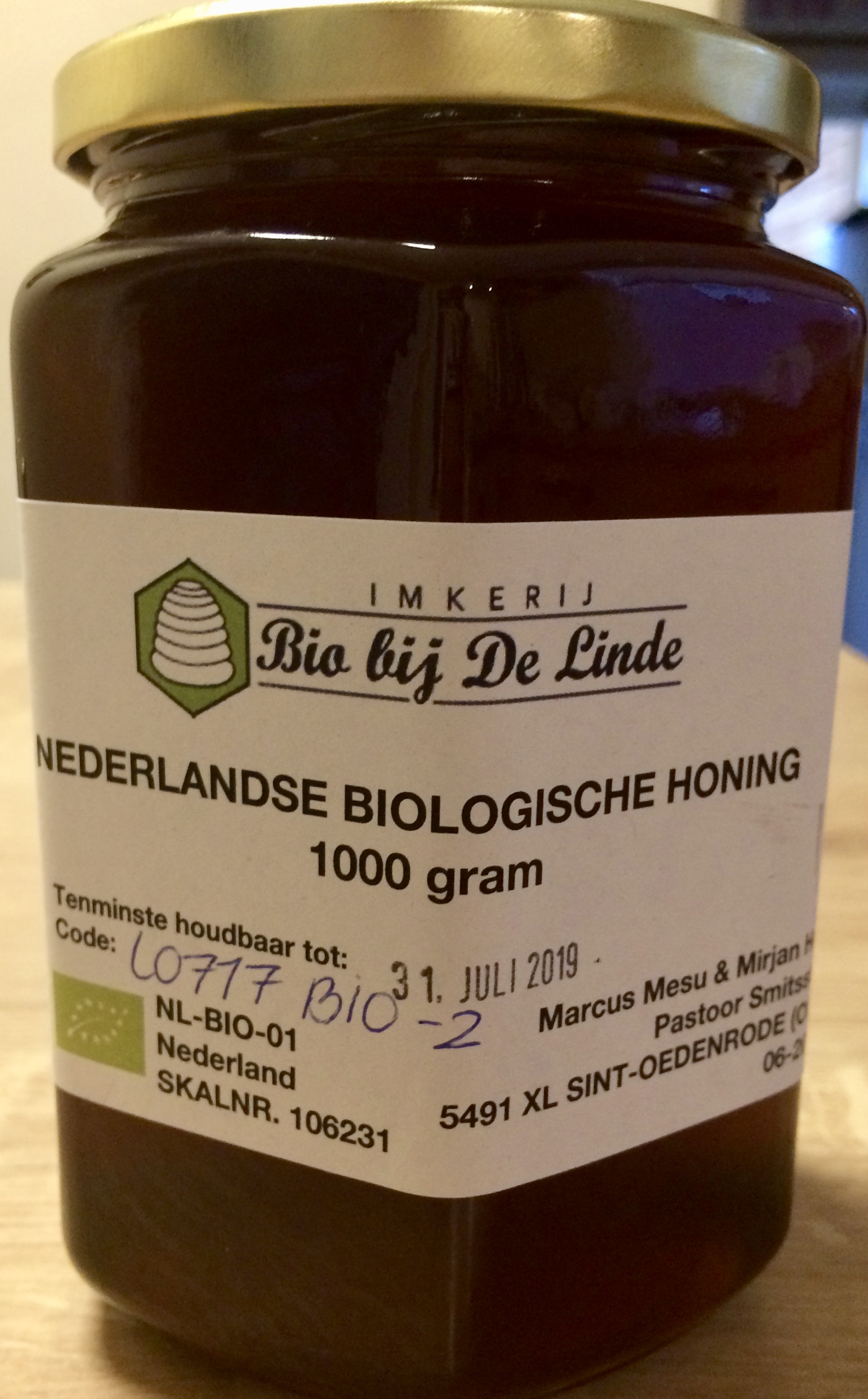 Nederlandse honing/Streekhoning 1000 gram van Imkerij Bio... Imkerij De Linde|imkersartikelen, koninginnengelei, waskaarsen